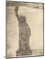 Human Statue of Liberty. 18,000 Officers and Men at Camp Dodge, Des Moines, Ia.-Mole Thomas-Mounted Art Print