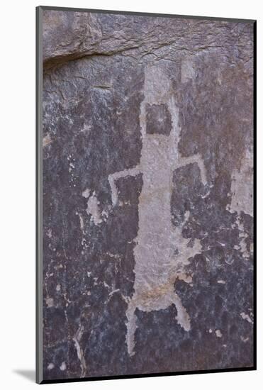 Humanoid Petroglyph on the Kohta Circus Petroglyph Panel, Gold Butte, Nevada, Usa-James Hager-Mounted Photographic Print