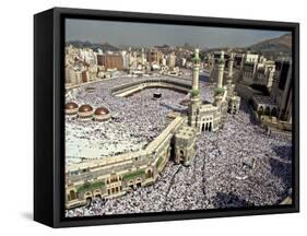 Hundreds of Thousands of Pilgrims Perform Friday Prayers at the Great Mosque in Mecca, Saudi Arabia-null-Framed Stretched Canvas
