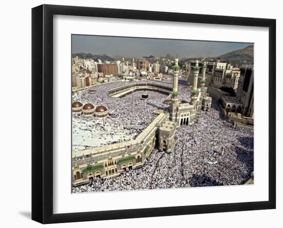 Hundreds of Thousands of Pilgrims Perform Friday Prayers at the Great Mosque in Mecca, Saudi Arabia-null-Framed Premium Photographic Print