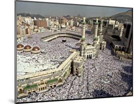 Hundreds of Thousands of Pilgrims Perform Friday Prayers at the Great Mosque in Mecca, Saudi Arabia-null-Mounted Photographic Print