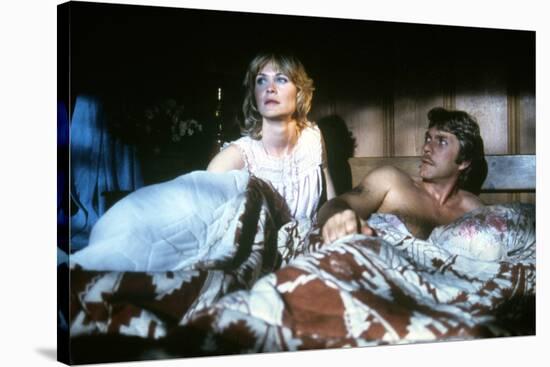 Hurlements, THE HOWLING, by JoeDante with Dee Wallace and Christopher Stone, 1981 (photo)-null-Stretched Canvas