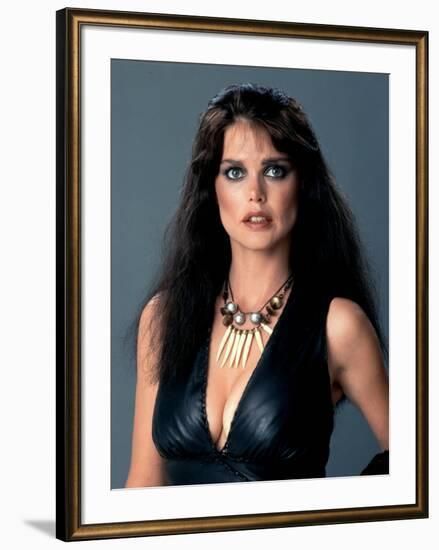 Hurlements, THE HOWLING, by JoeDante with Elizabeth Brooks, 1980 (photo)-null-Framed Photo