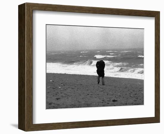 Hurricane Belle 1976-Charles Bennett-Framed Photographic Print