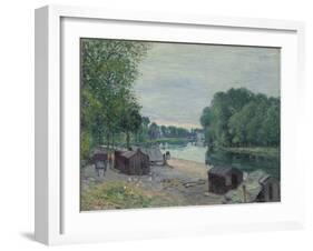 Huts at the Edge of the Loing; Cabanes Au Bord Du Loing, 1896-Alfred Sisley-Framed Giclee Print