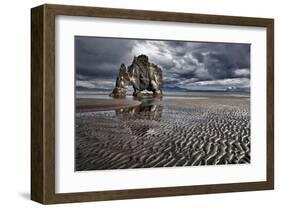 Hvatserkur-null-Framed Art Print