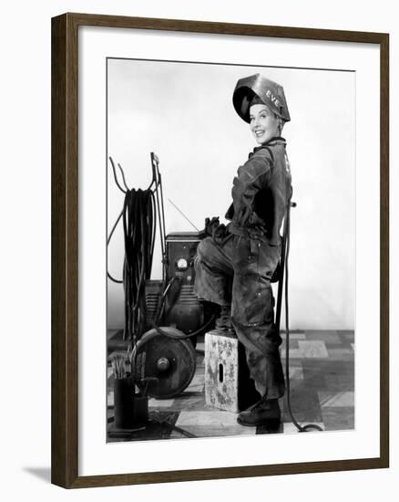 I Love a Soldier, Paulette Goddard, 1944-null-Framed Photo