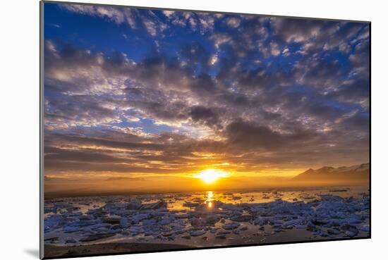 Icebergs-Jokulsarlon Glacial Lagoon, Breidamerkurjokull Glacier, Vatnajokull Ice Cap, Iceland-Ragnar Th Sigurdsson-Mounted Photographic Print