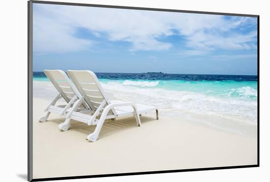 Idyllic Beach Scene in the Maldives-John Harper-Mounted Photographic Print