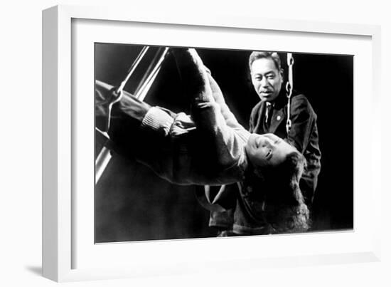 Ikiru, Miki Odagiri, Takashi Shimura, 1952-null-Framed Premium Photographic Print