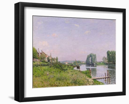 Ile Saint-Denis, 1872-Alfred Sisley-Framed Giclee Print