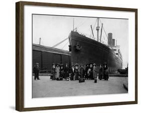 Immigration to the USA, British Women in New York-null-Framed Photographic Print