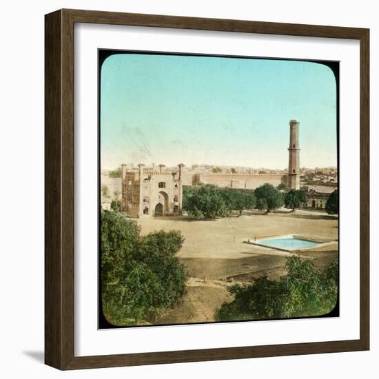 In the Fort, Lahore, India, Late 19th or Early 20th Century-null-Framed Giclee Print