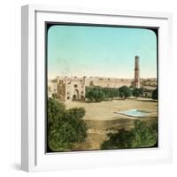 In the Fort, Lahore, India, Late 19th or Early 20th Century-null-Framed Giclee Print