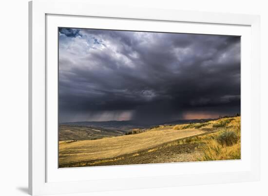 Incoming-Giuseppe Torre-Framed Photographic Print