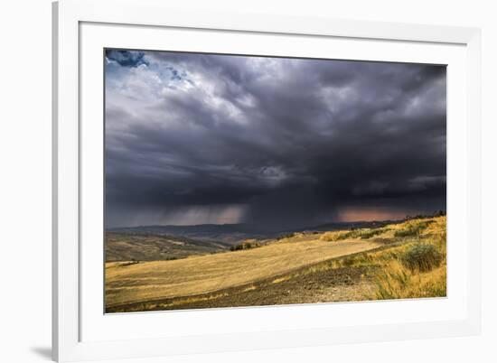 Incoming-Giuseppe Torre-Framed Photographic Print