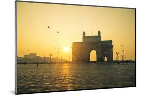 India, Maharashtra, Mumbai, Gateway of India, the Gateway of India at Dawn-Alex Robinson-Mounted Photographic Print