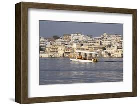 India, Rajasthan, Udaipur. Lake Pichola-Emily Wilson-Framed Photographic Print