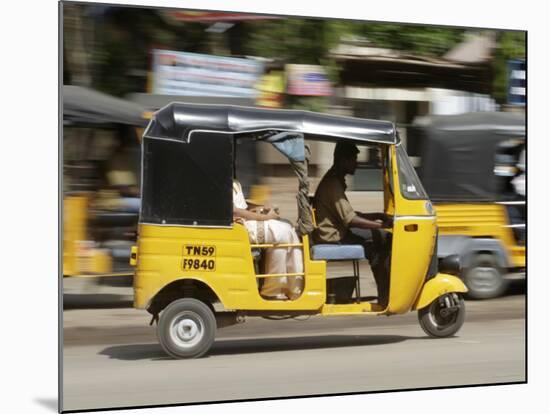 India, Tamil Nadu; Tuk-Tuk (Auto Rickshaw) in Madurai-Will Gray-Mounted Photographic Print