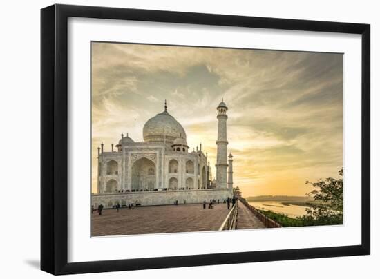 India, Uttar Pradesh. Agra. Taj Mahal tomb and minarets on the Yamuna River at sunset-Alison Jones-Framed Photographic Print