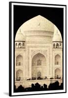 India, Uttar Pradesh, Agra, Taj Mahal (UNESCO site)-Michele Falzone-Framed Premium Photographic Print