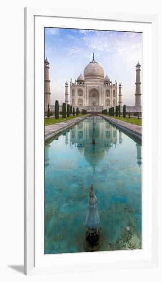 India. View of the Taj Mahal in Agra.-Ralph H^ Bendjebar-Framed Photographic Print