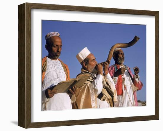 Indian Rabbi Blowing the Shofar Horn on the Jewish Sabbath-Alfred Eisenstaedt-Framed Photographic Print