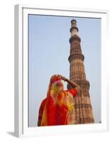 Indian Women at Qutb Minar (UNESCO World Heritage Site), Delhi, India-Keren Su-Framed Premium Photographic Print