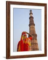 Indian Women at Qutb Minar (UNESCO World Heritage Site), Delhi, India-Keren Su-Framed Photographic Print