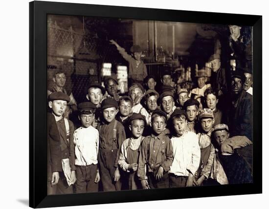 Indianapolis Newsboys, Lewis Hine, 1908-Science Source-Framed Giclee Print