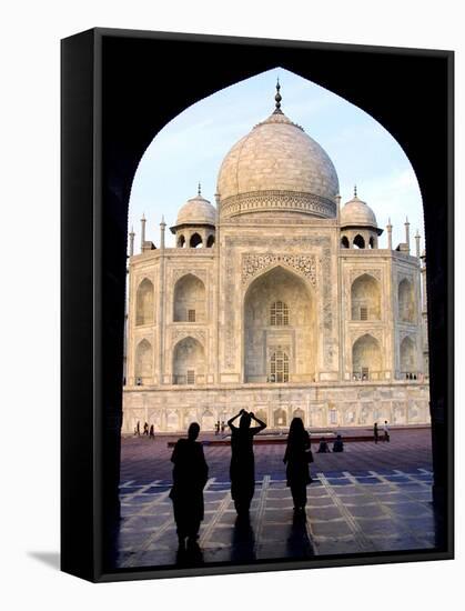 Indien Taj Mahal Jahrestag-Gurinder Osan-Framed Stretched Canvas