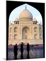 Indien Taj Mahal Jahrestag-Gurinder Osan-Mounted Photographic Print