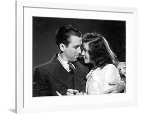 Indiscretions THE PHILADELPHIA STORY by George Cukor avecJames Stewart and Katharine Hepburn, 1940 -null-Framed Photo