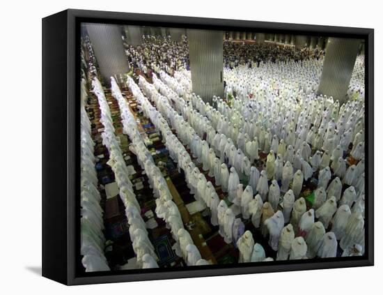 Indonesian Muslims Pray at Istiqlal Mosque in Jakarta for the Victims of Deadly Tsunami in Aceh-null-Framed Stretched Canvas