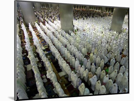 Indonesian Muslims Pray at Istiqlal Mosque in Jakarta for the Victims of Deadly Tsunami in Aceh-null-Mounted Photographic Print