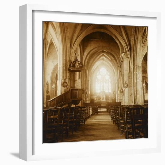 Intérieur d'église-null-Framed Giclee Print