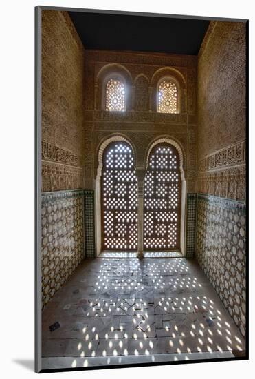 Interior of Alhambra Palace in Granada, Spain-Julianne Eggers-Mounted Photographic Print