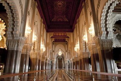 https://imgc.allpostersimages.com/img/posters/interior-of-hassan-ii-mosque-casablanca-morocco-africa_u-L-PNPOBG0.jpg?artPerspective=n