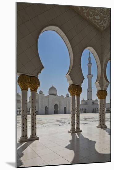 Internal View of the Arcade of the Sheikh Zayed Mosque, Al Maqta District of Abu Dhabi, Abu Dhabi-Cahir Davitt-Mounted Photographic Print