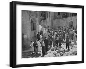 International Red Cross Employees Helping Jewish Refugees-null-Framed Photographic Print
