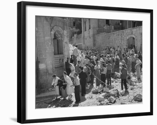 International Red Cross Employees Helping Jewish Refugees-null-Framed Photographic Print