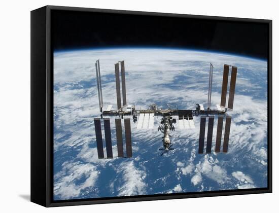 International Space Station in 2009-null-Framed Stretched Canvas