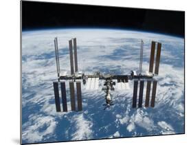 International Space Station in 2009-null-Mounted Photo