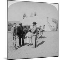 Intervewing a Boer Farmer at His Home Near Brandfort, South Africa, Boer War, 1901-Underwood & Underwood-Mounted Giclee Print