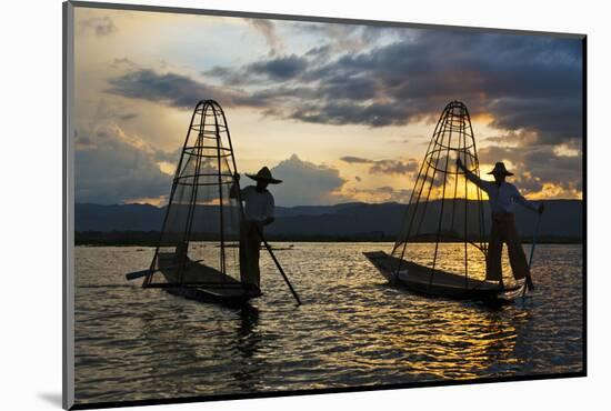 Intha Fisherman Rowing at Sunset on Inle Lake, Shan State, Myanmar-Keren Su-Mounted Photographic Print