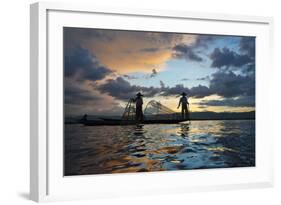 Intha Fisherman Rowing at Sunset on Inle Lake, Shan State, Myanmar-Keren Su-Framed Photographic Print