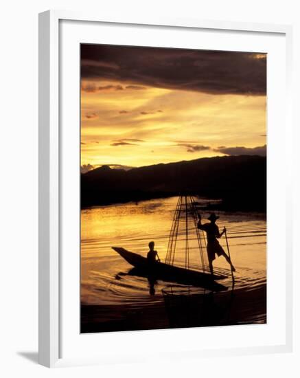 Intha Fisherman Rowing Boat With Legs at Sunset, Myanmar-Keren Su-Framed Photographic Print