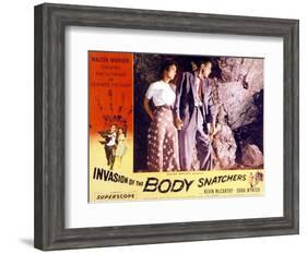 Invasion of the Body Snatchers, Dana Wynter, Kevin McCarthy, 1956-null-Framed Art Print