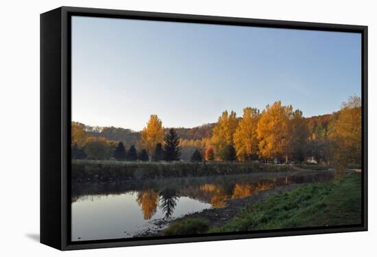 Iowa Autumn-Davidm199-Framed Stretched Canvas