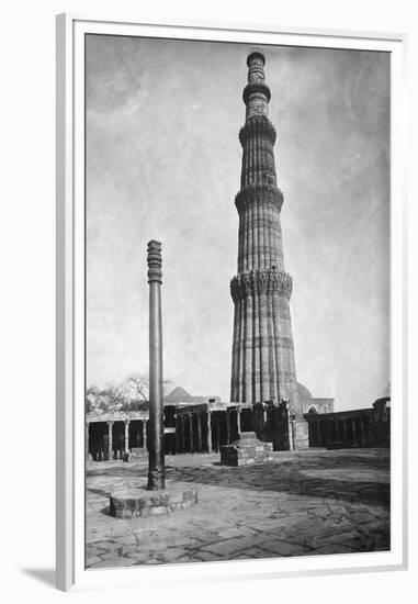 Iron Pillar in Qutab Minar Complex-null-Framed Premium Photographic Print